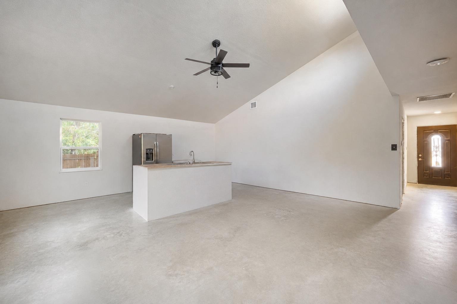 2705 Cory LN — photo 3