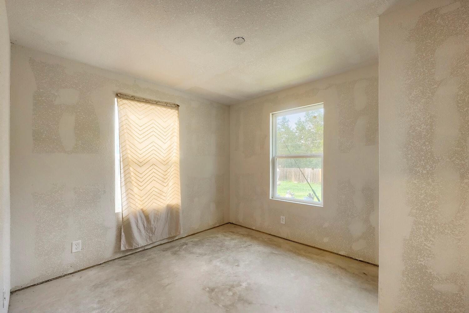 2705 Cory LN — photo 5