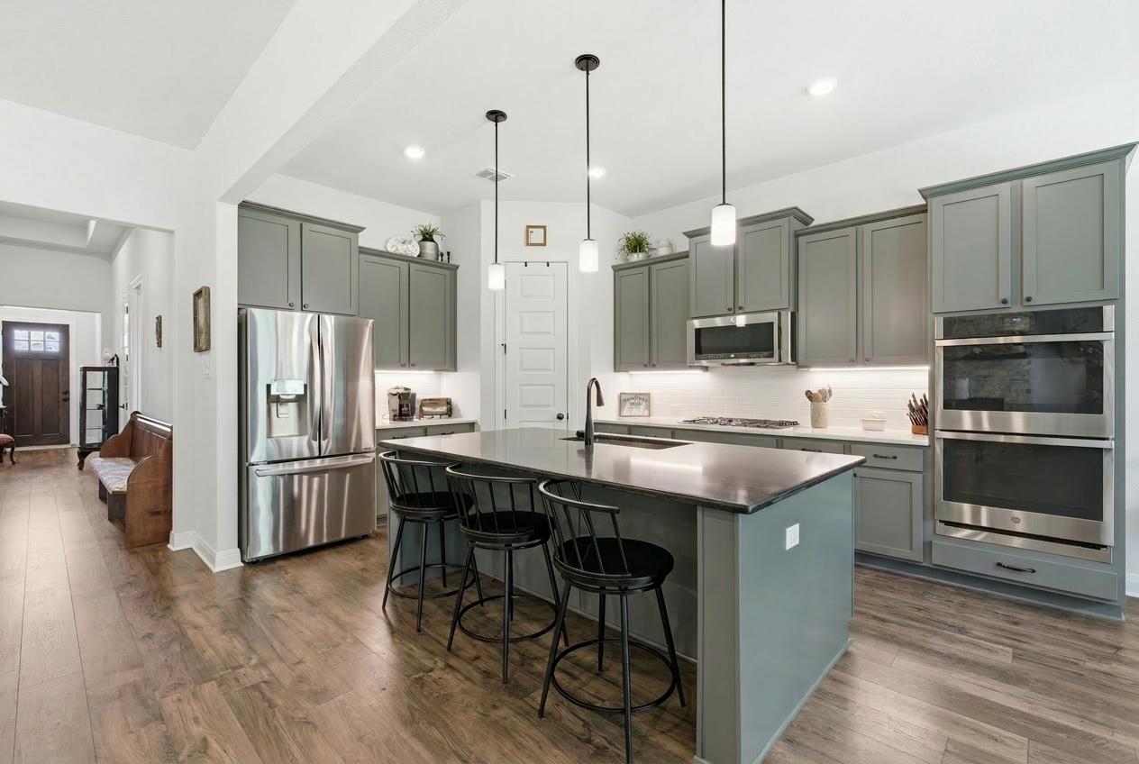 150 McNaughton DR — photo 3