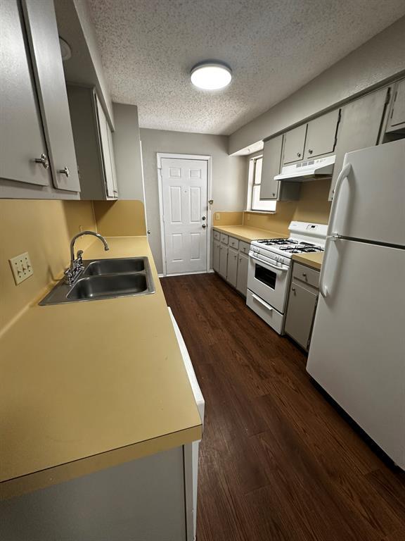 2202 Donahue LN — photo 5