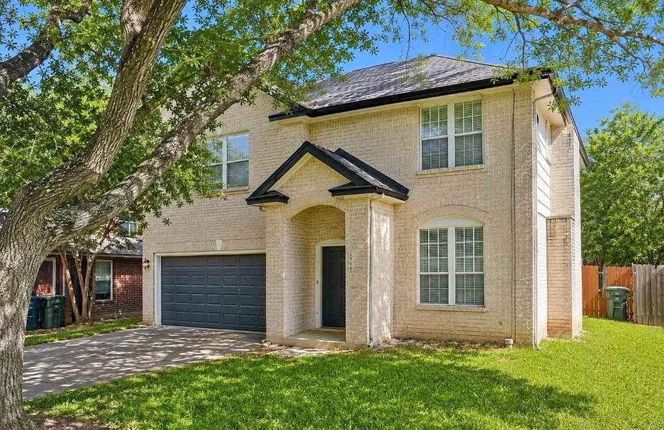 1716 Ramona CIR
