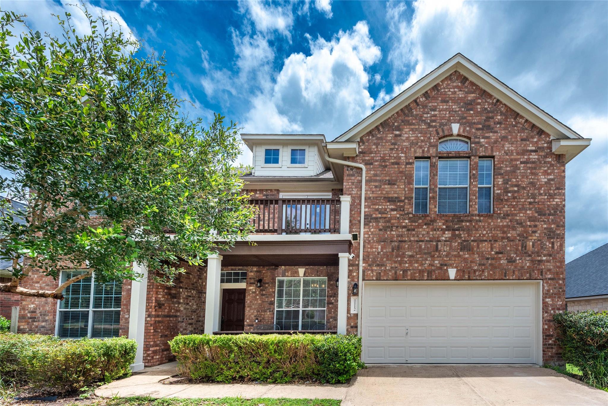1112 Rowley DR — photo 3