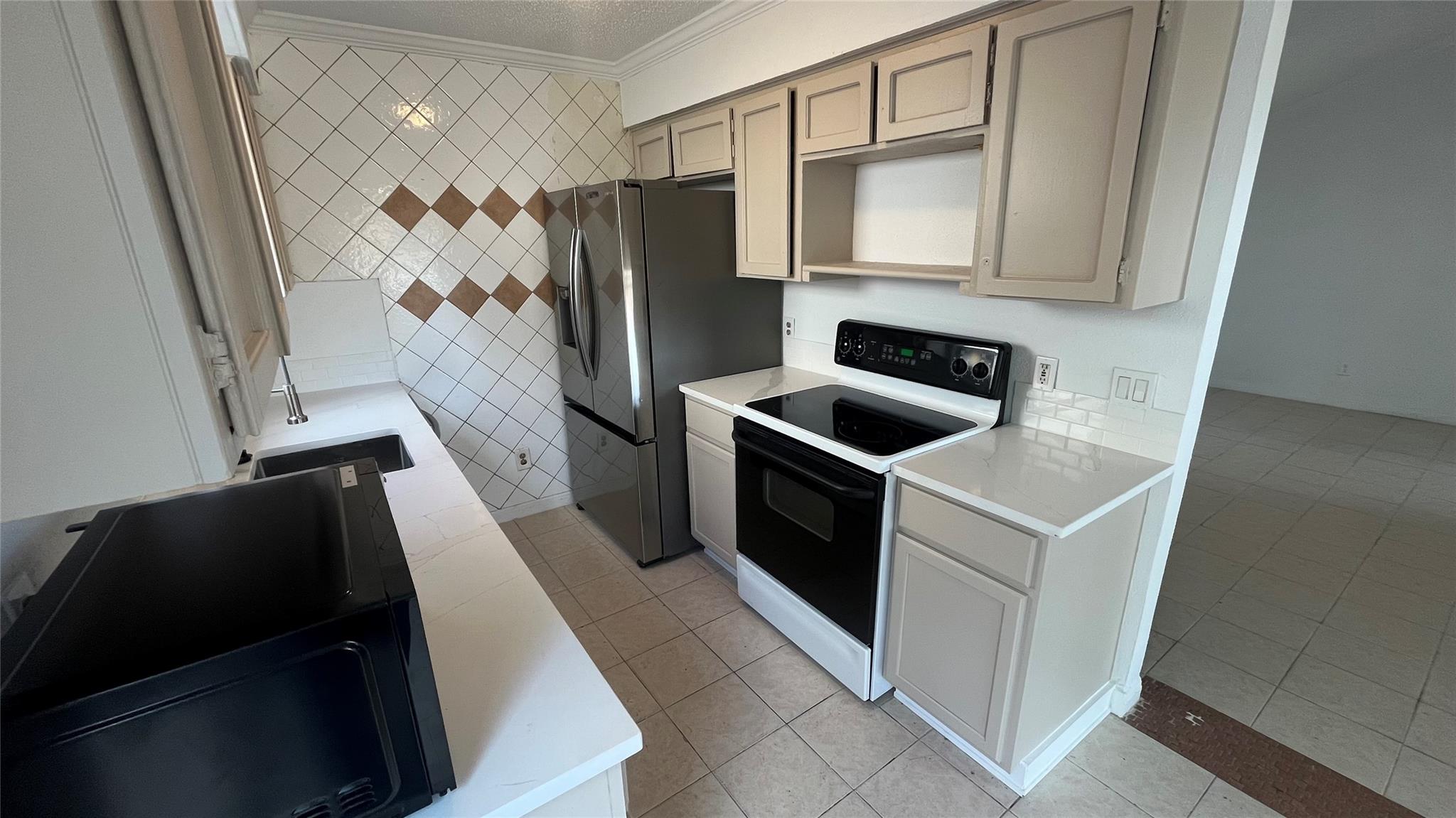 9515 Aberdeen WAY #A — photo 4