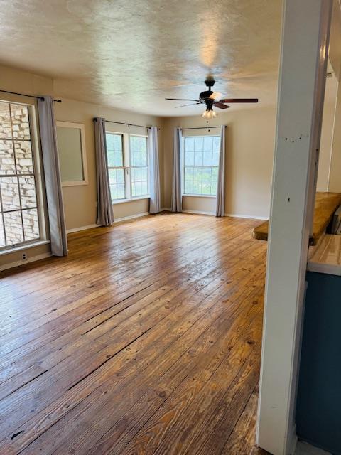 2705 Sherwood LN — photo 3