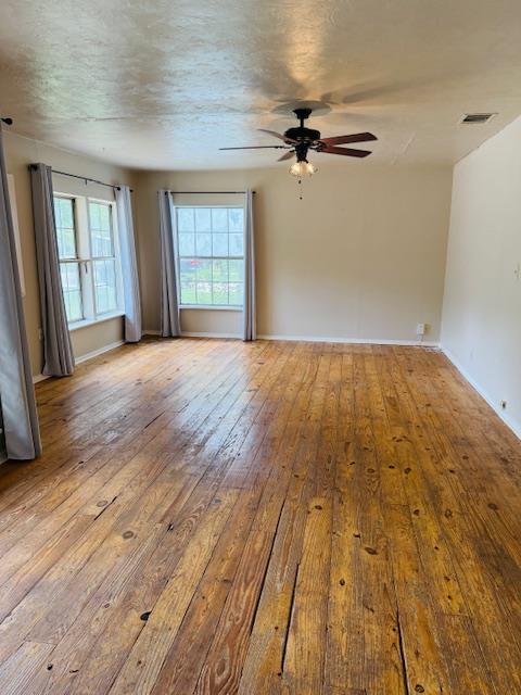 2705 Sherwood LN — photo 4