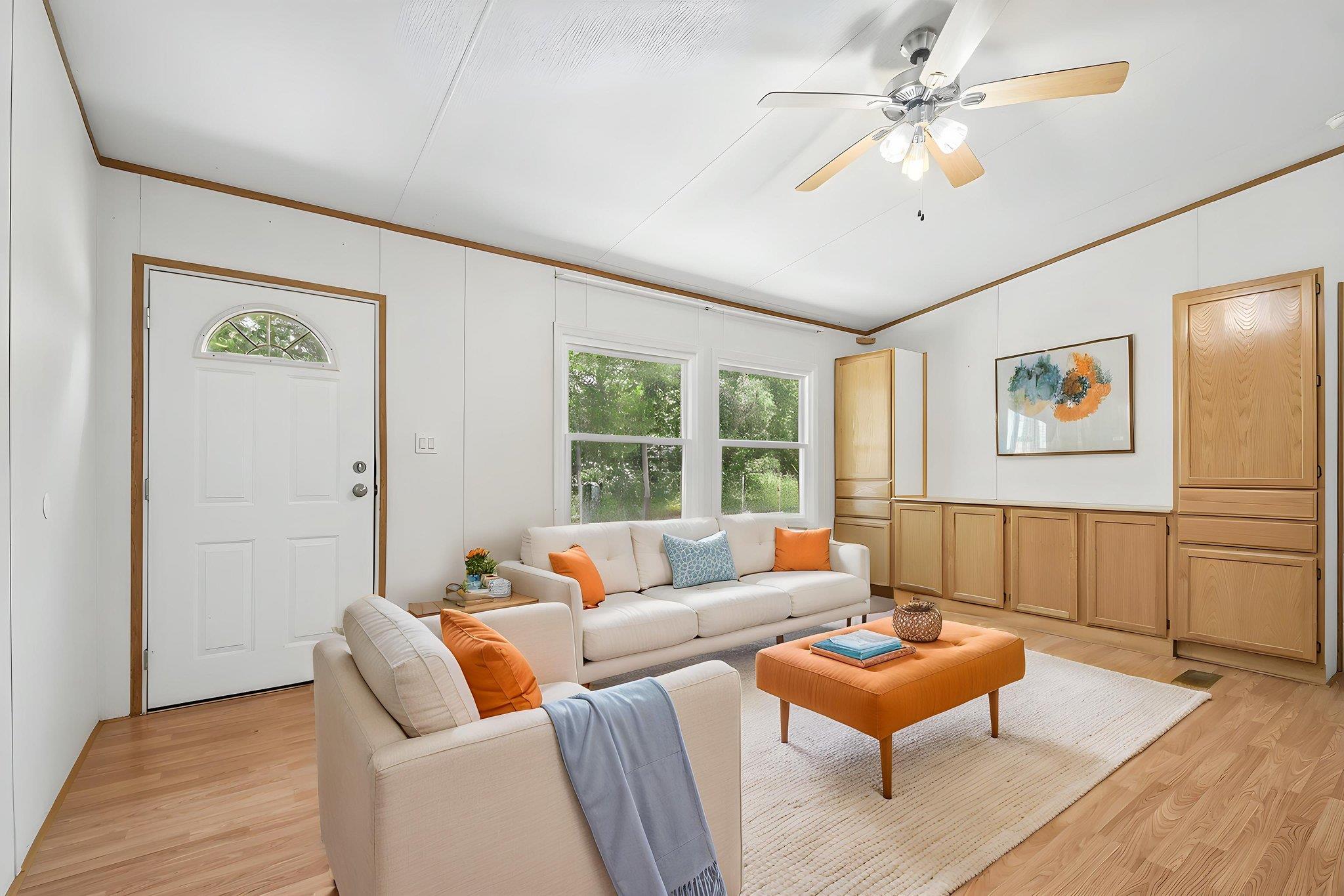 139 Meadow Creek DR — photo 4