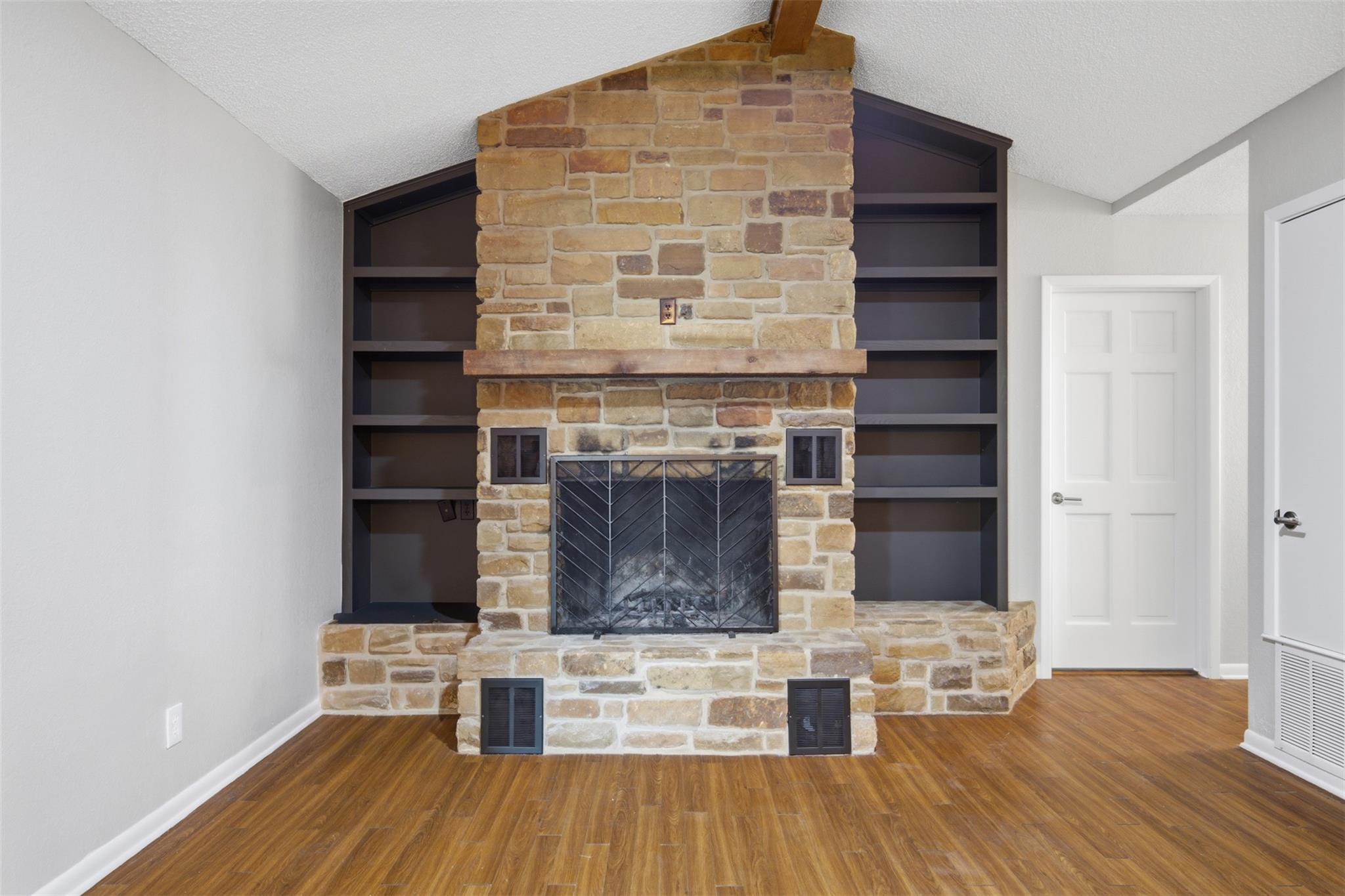 508 Pebble DR — photo 5