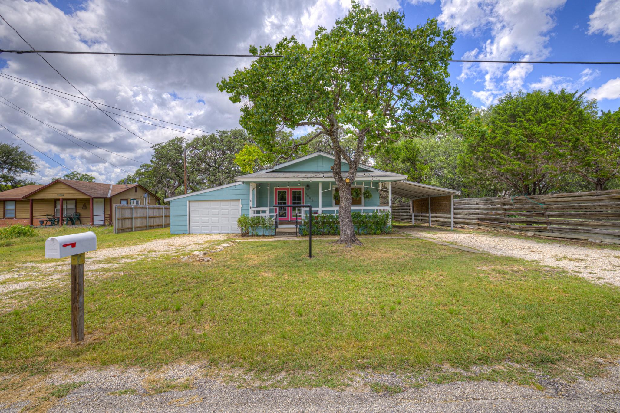 1685 LAKEVIEW DR — photo 3