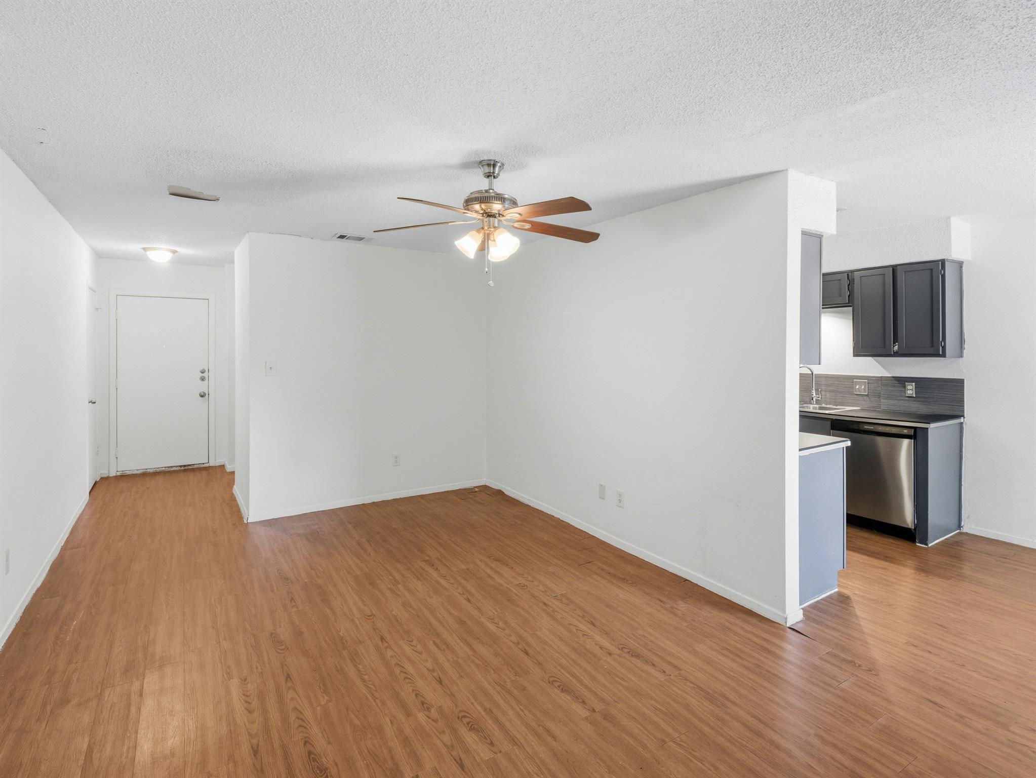 2401 Burleson RD — photo 5
