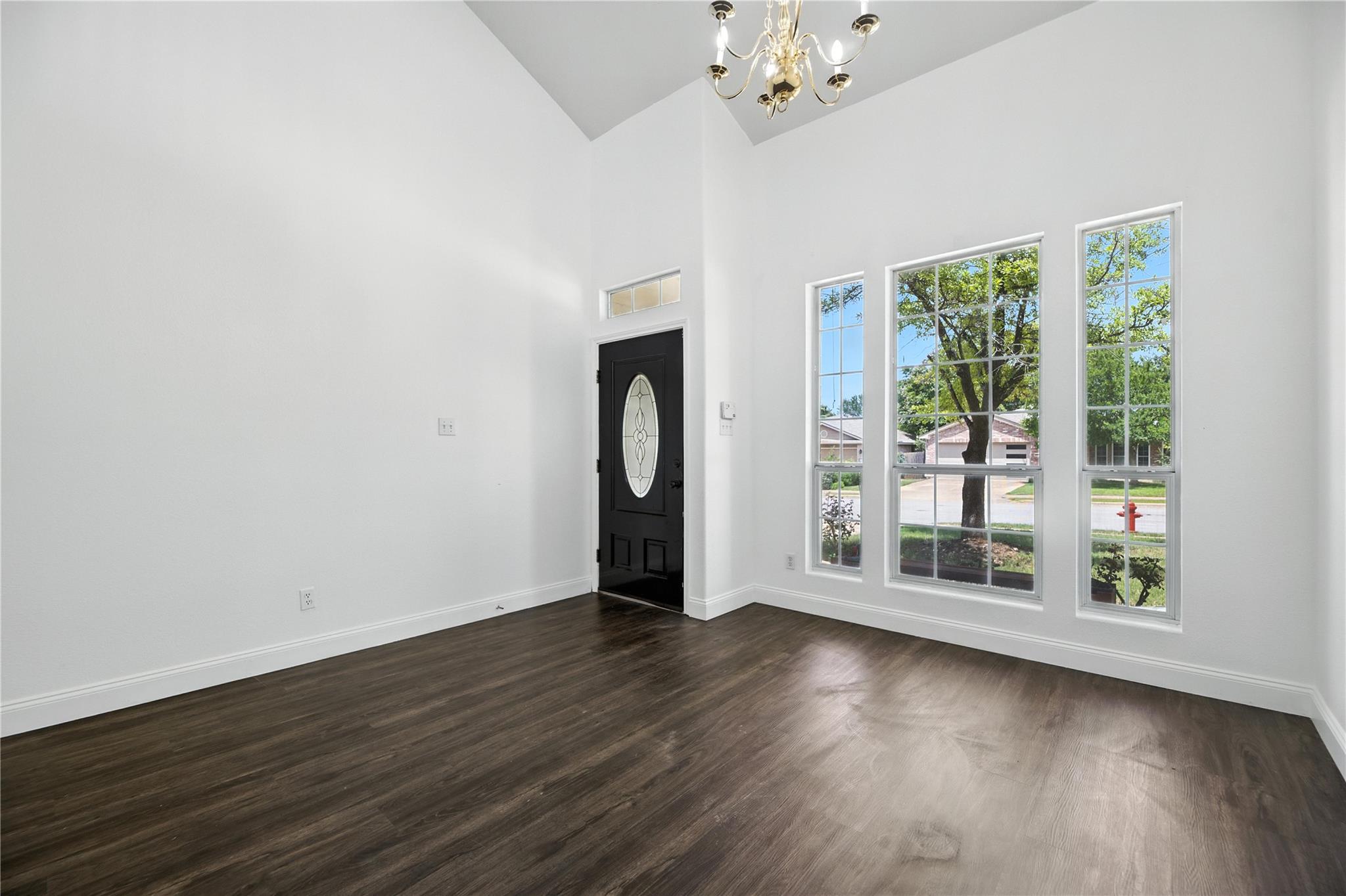 1901 Avante DR — photo 3