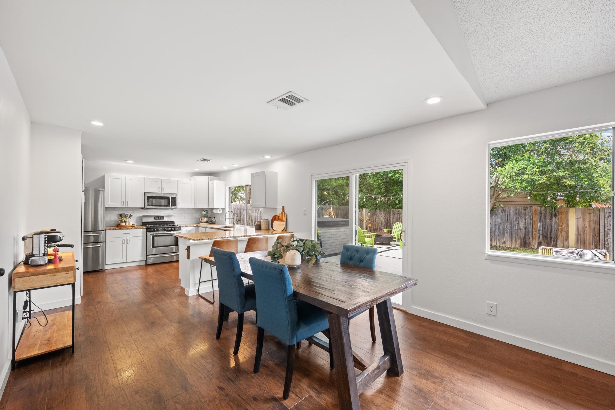 2526 Mcgregor DR — photo 4