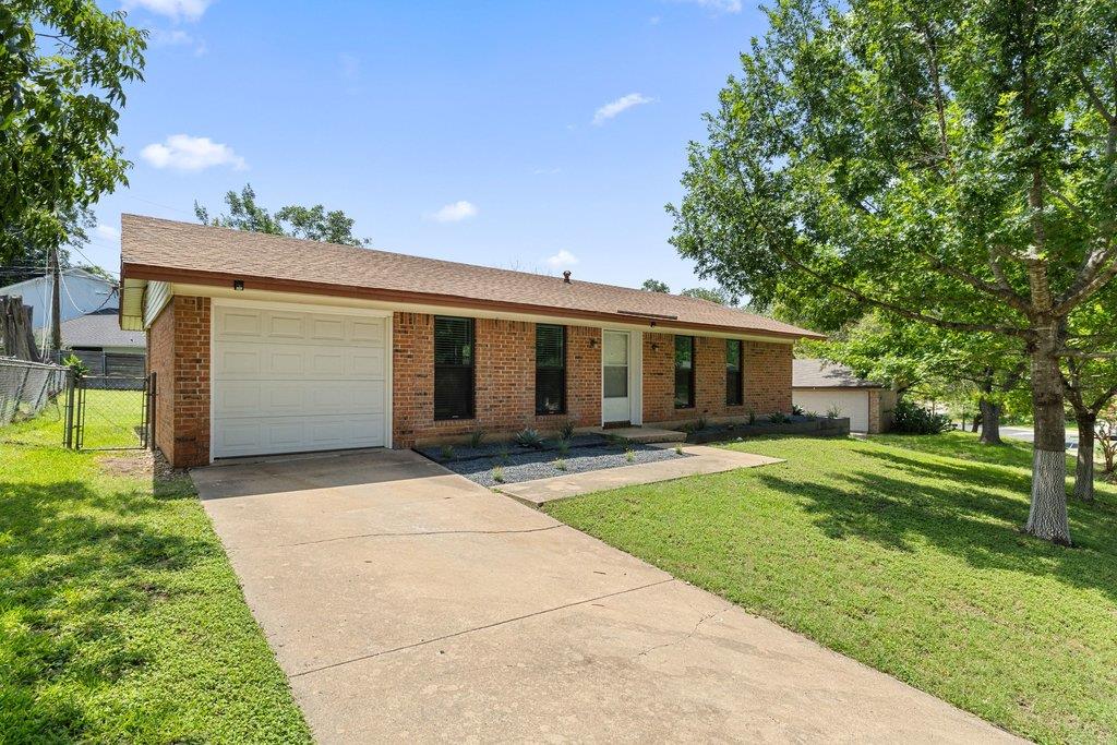 2409 Glen Springs WAY — photo 3