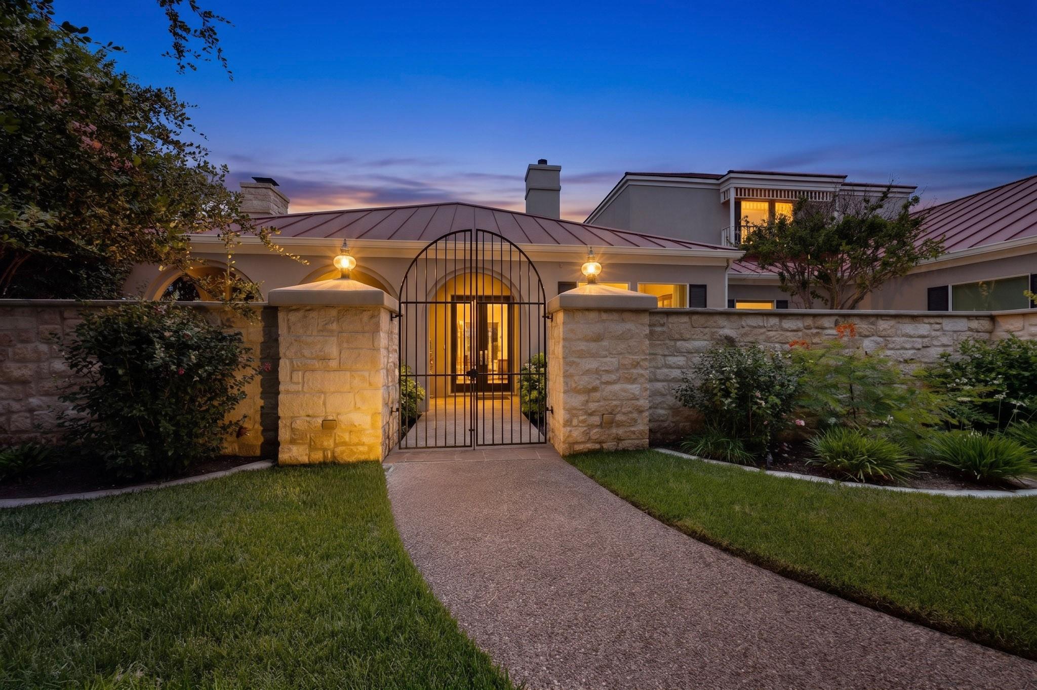 16002 Canard CIR