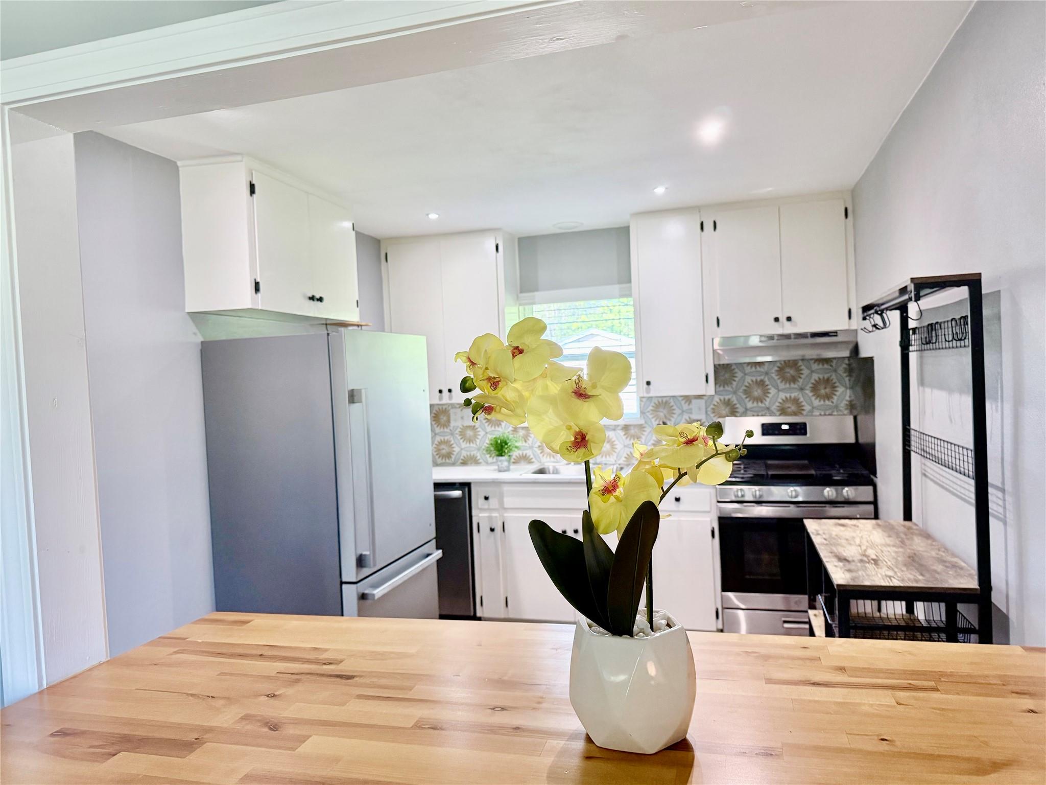 10700 Plains TRL — photo 5