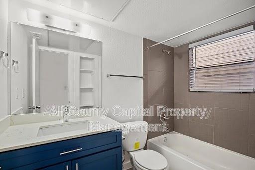 502 35th ST #205 — photo 4