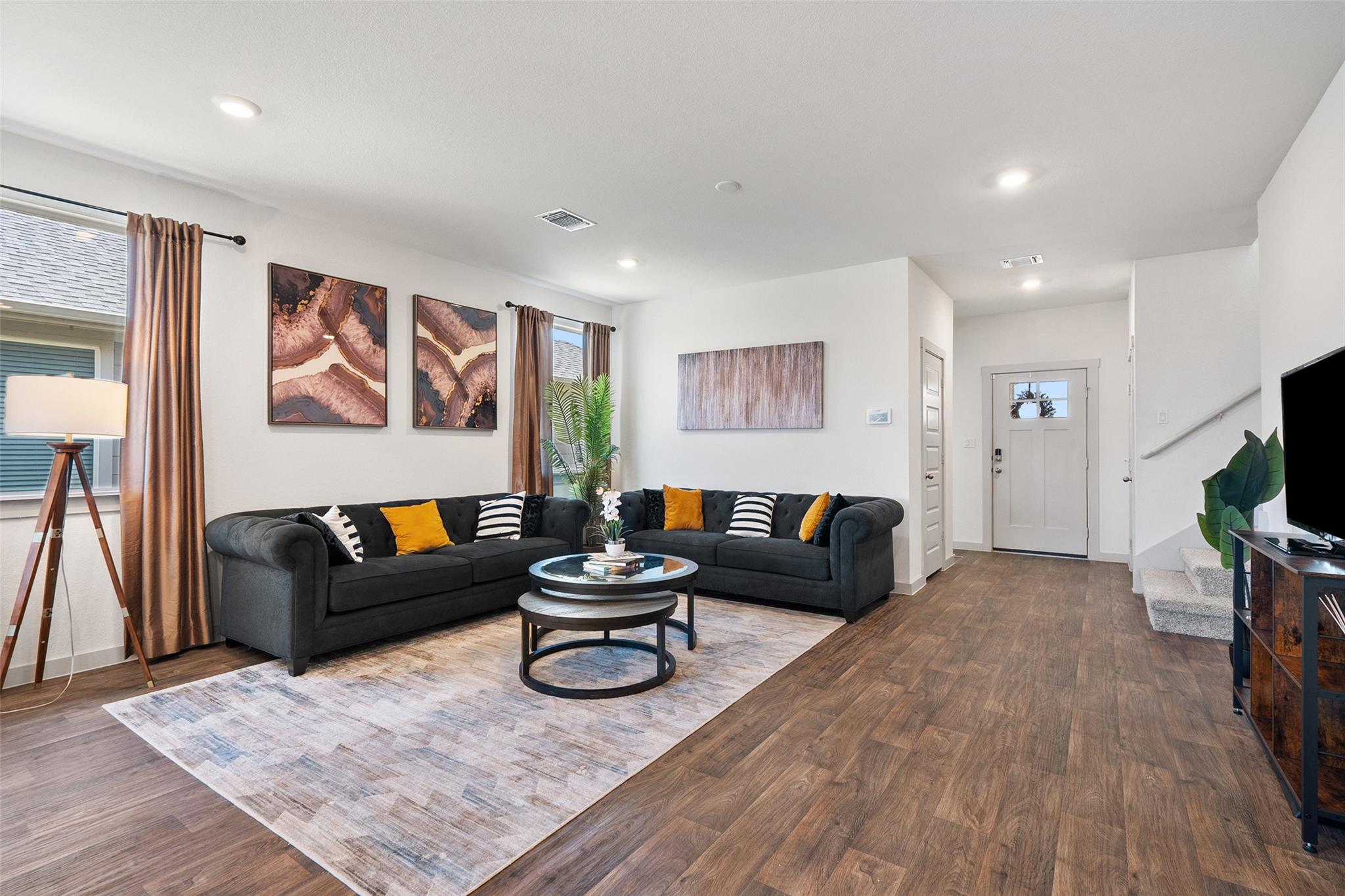 202 Barton Creek LN — photo 3