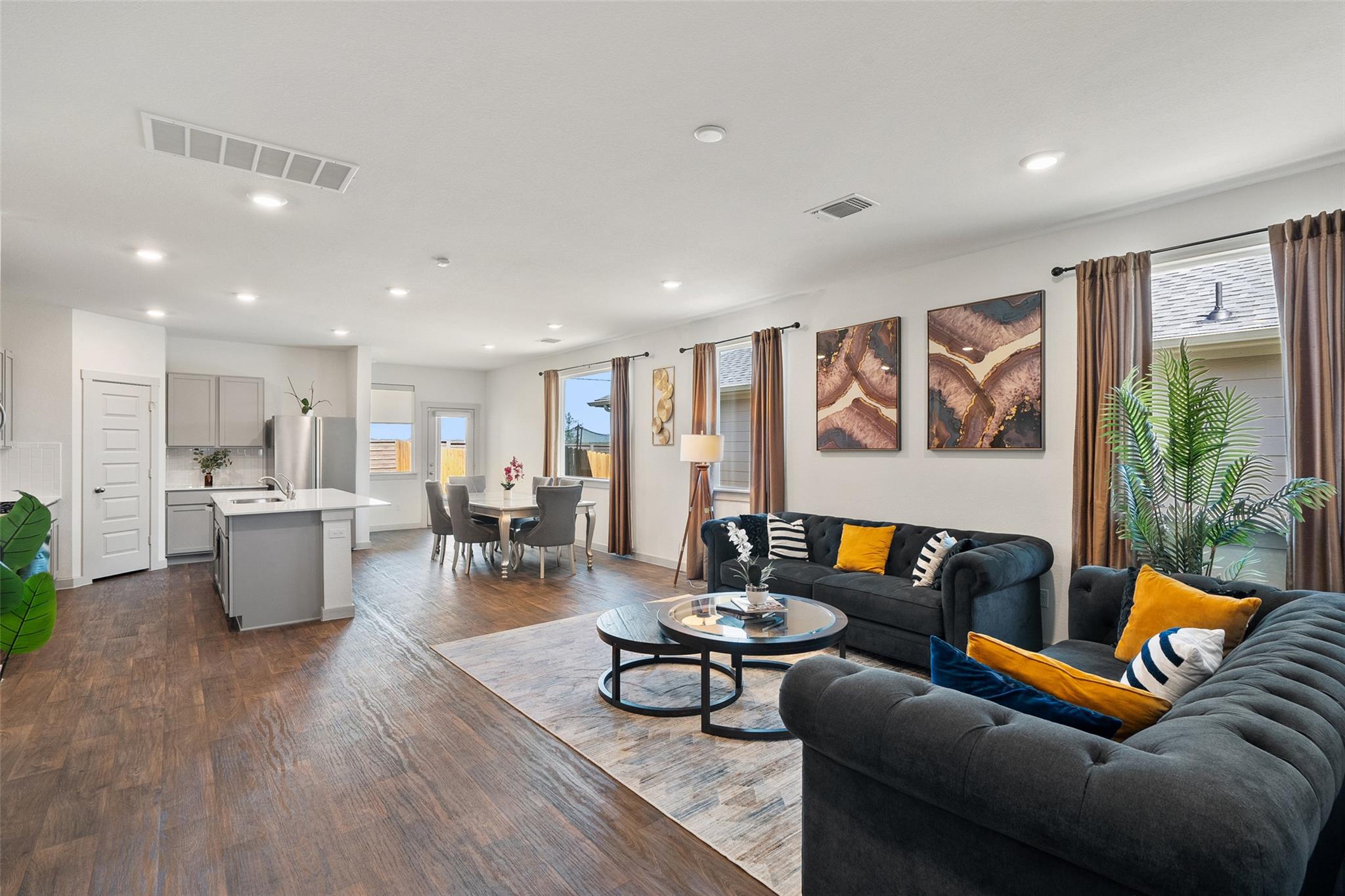 202 Barton Creek LN — photo 4