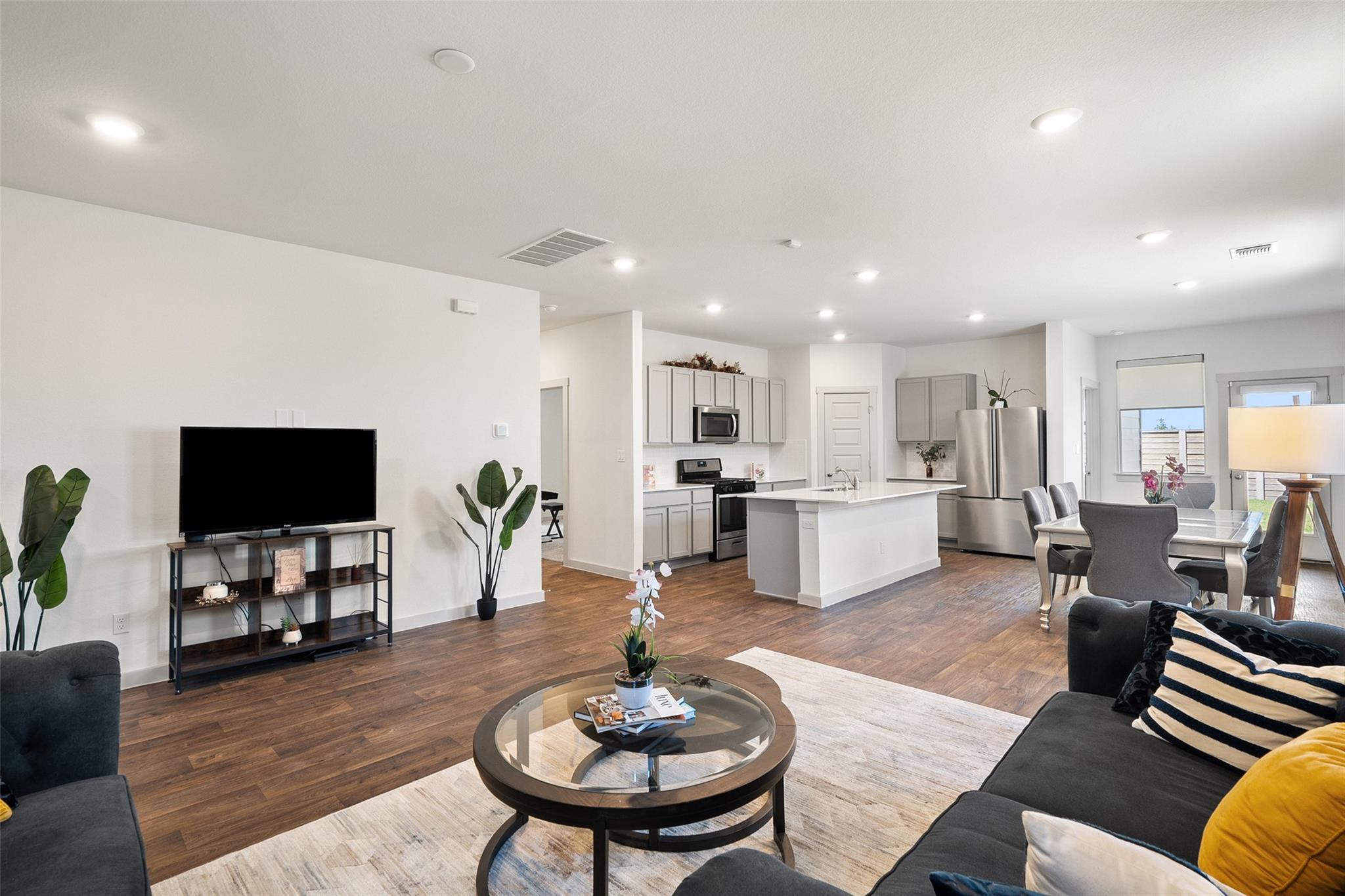 202 Barton Creek LN — photo 5