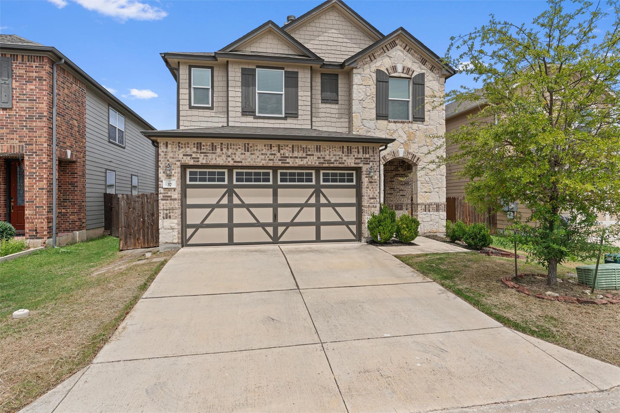 2950 Old Settlers BLVD #37 — photo 3