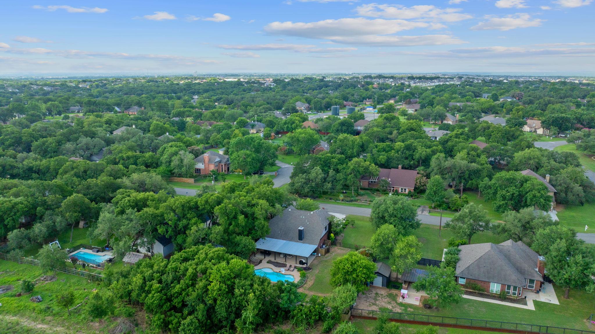 222 Primrose DR — photo 5