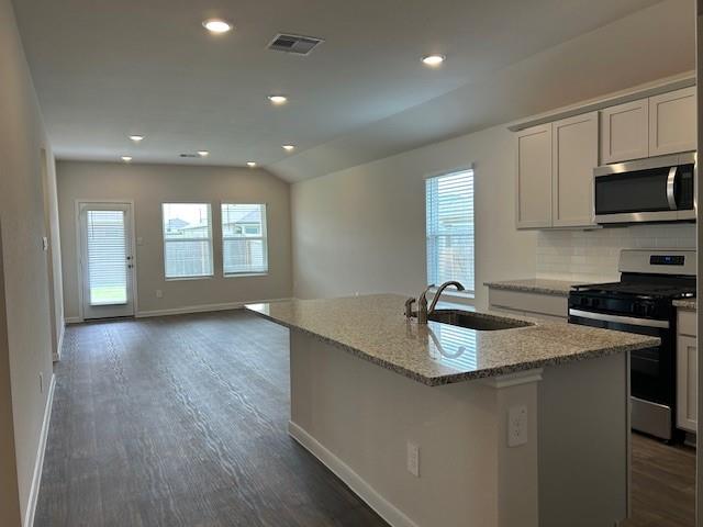311 Darwin PL — photo 3