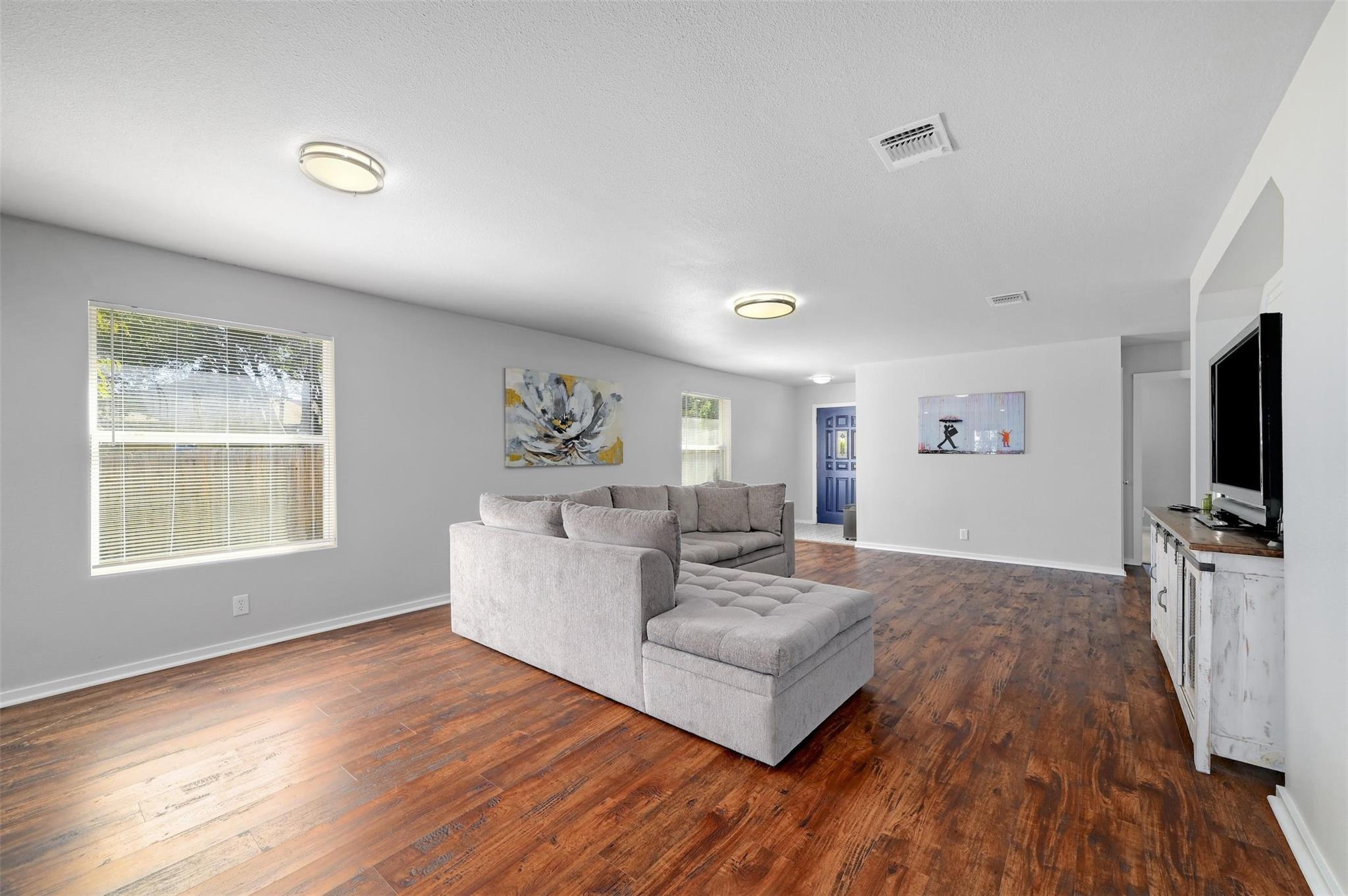 610 Duke BND — photo 5