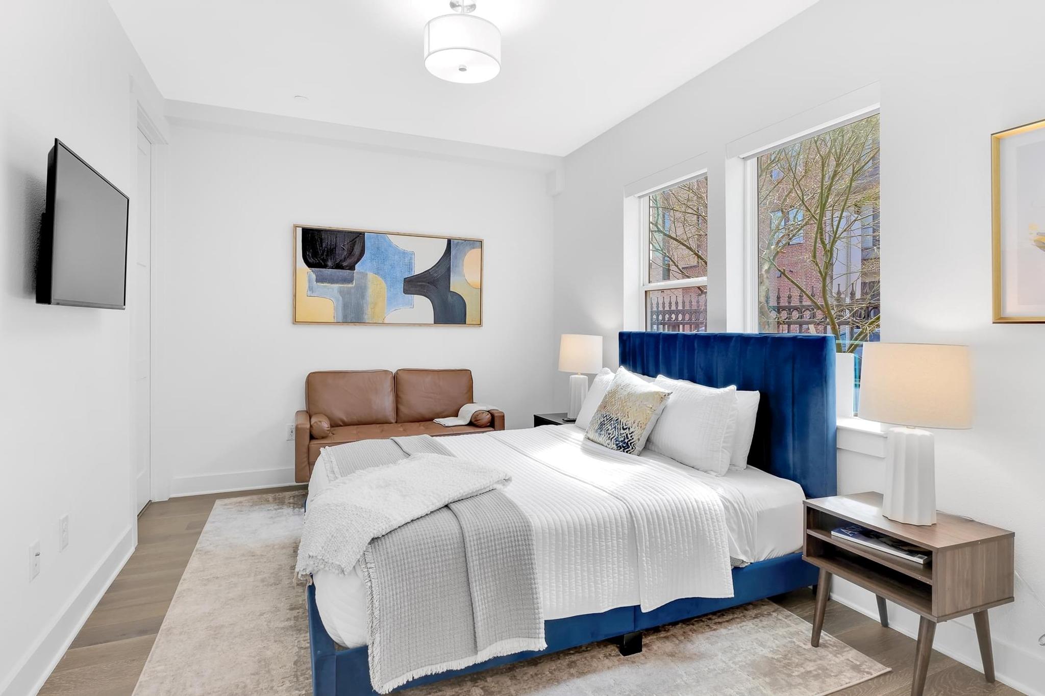 1008 Concordia Ave — photo 5