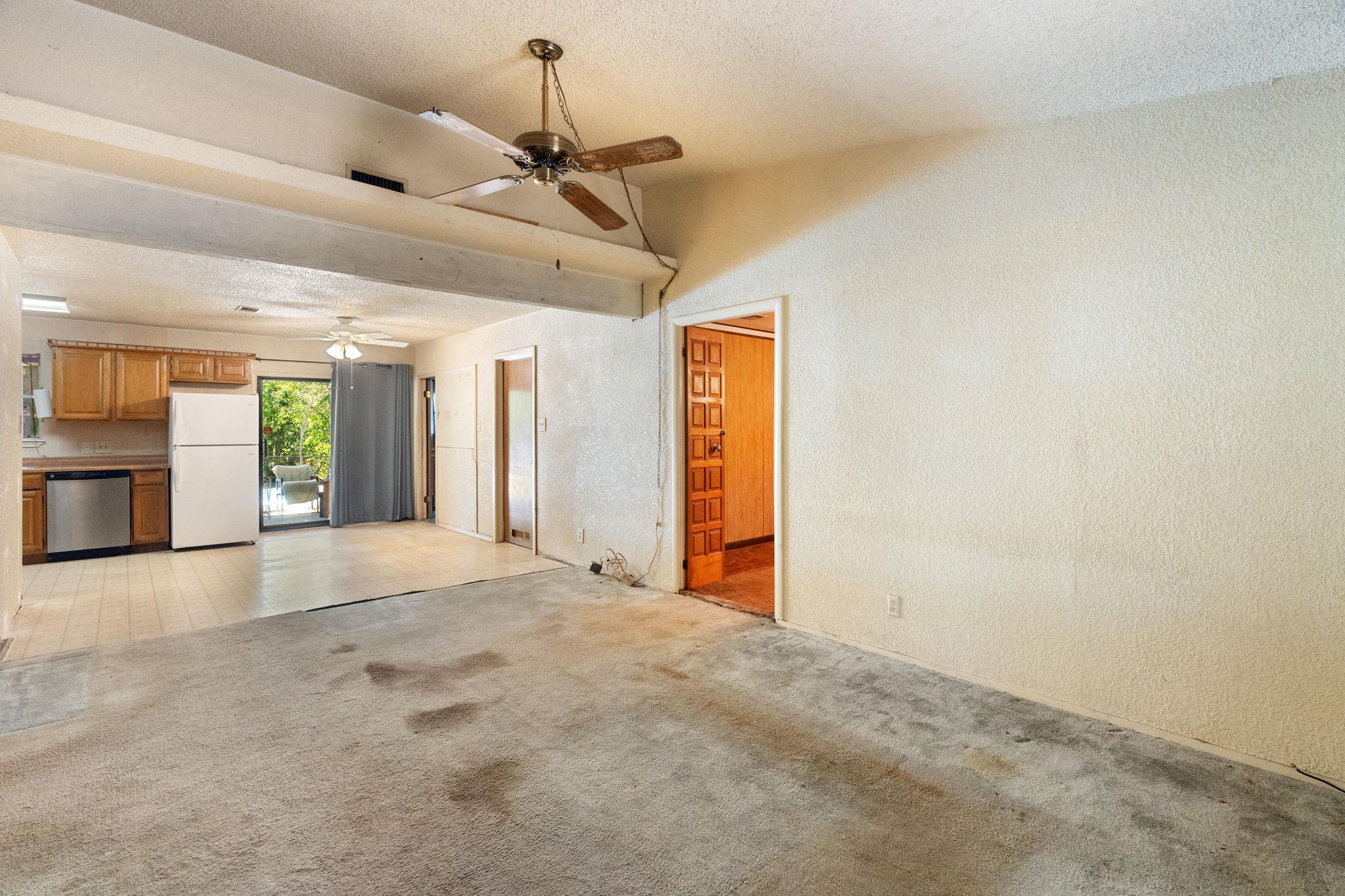 5111 Meadow Creek DR — photo 3