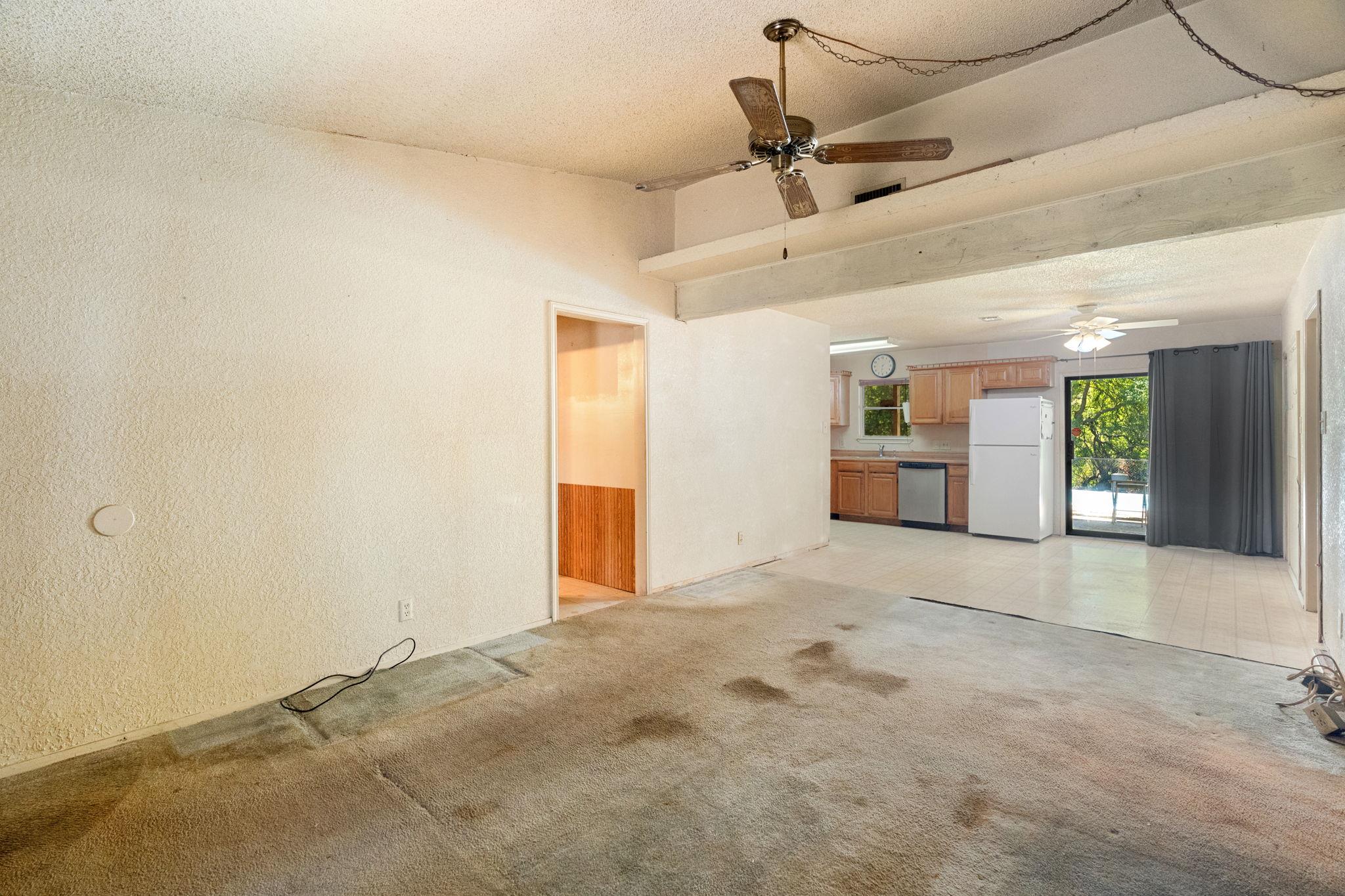 5111 Meadow Creek DR — photo 5