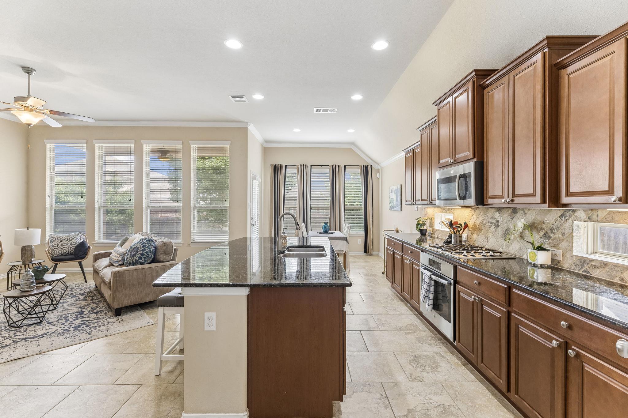 2509 Dillon Pond LN — photo 5