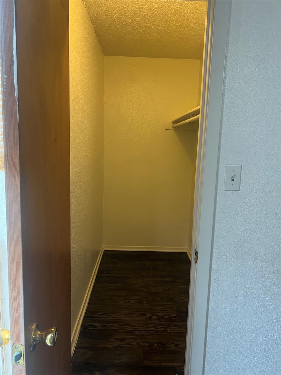 2803 Hemphill PARK #B-110 — photo 3