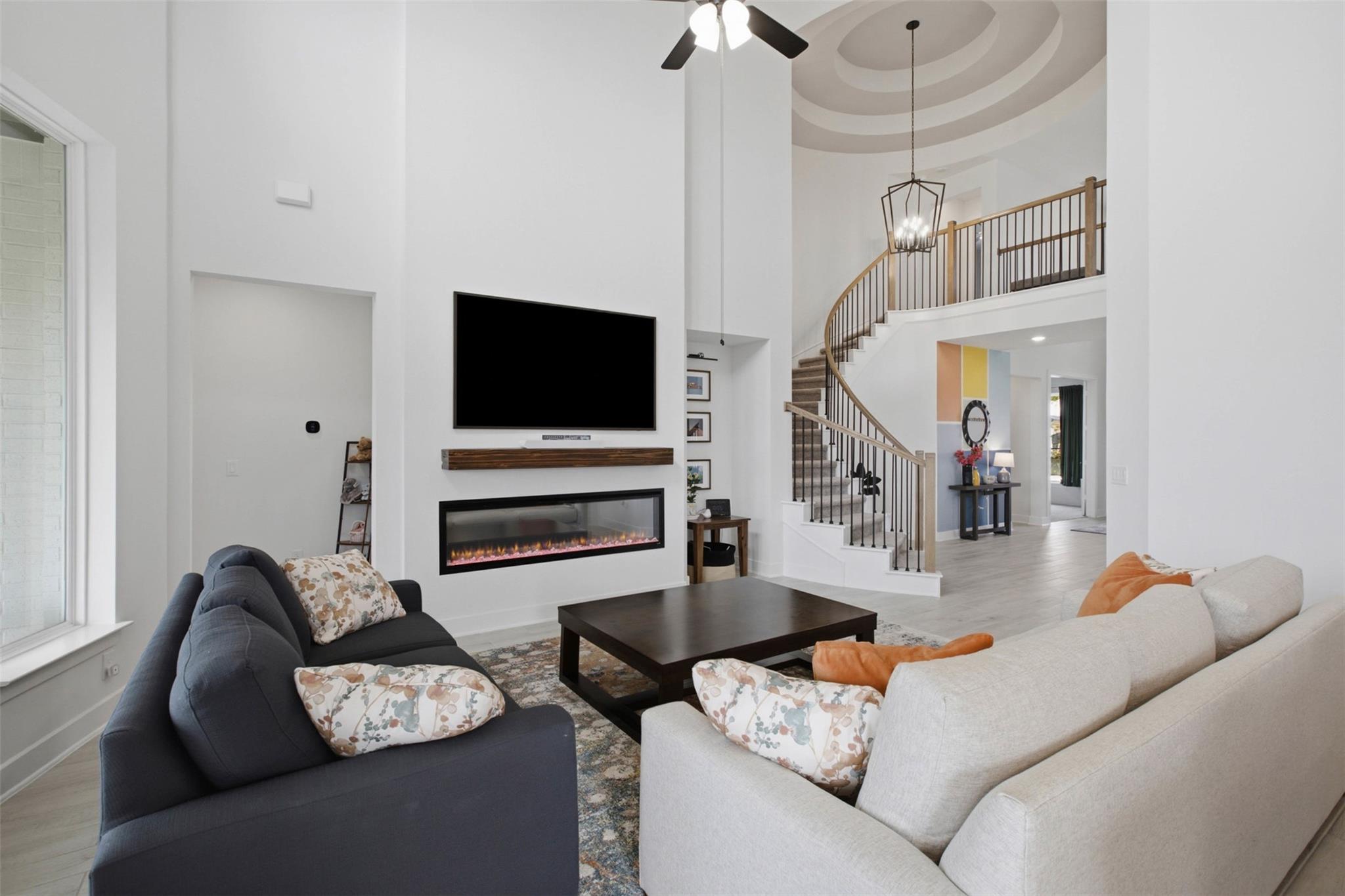 104 Basketflower LN — photo 4