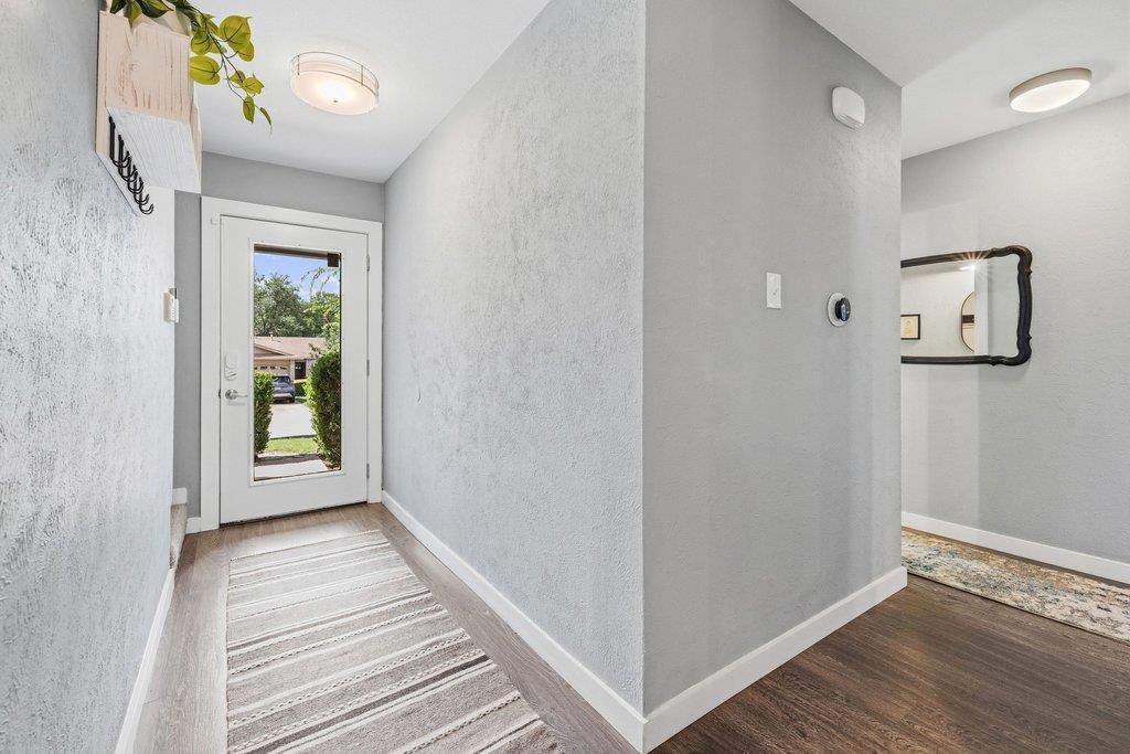 658 Mairo ST — photo 3