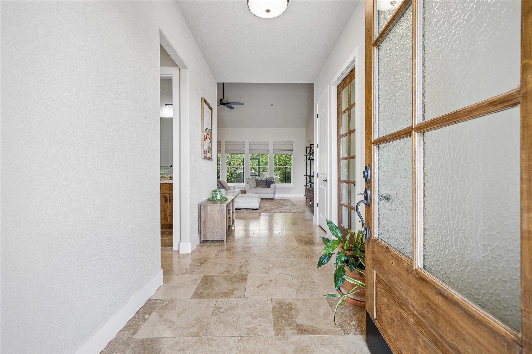 906 Canyon Oak CIR — photo 3