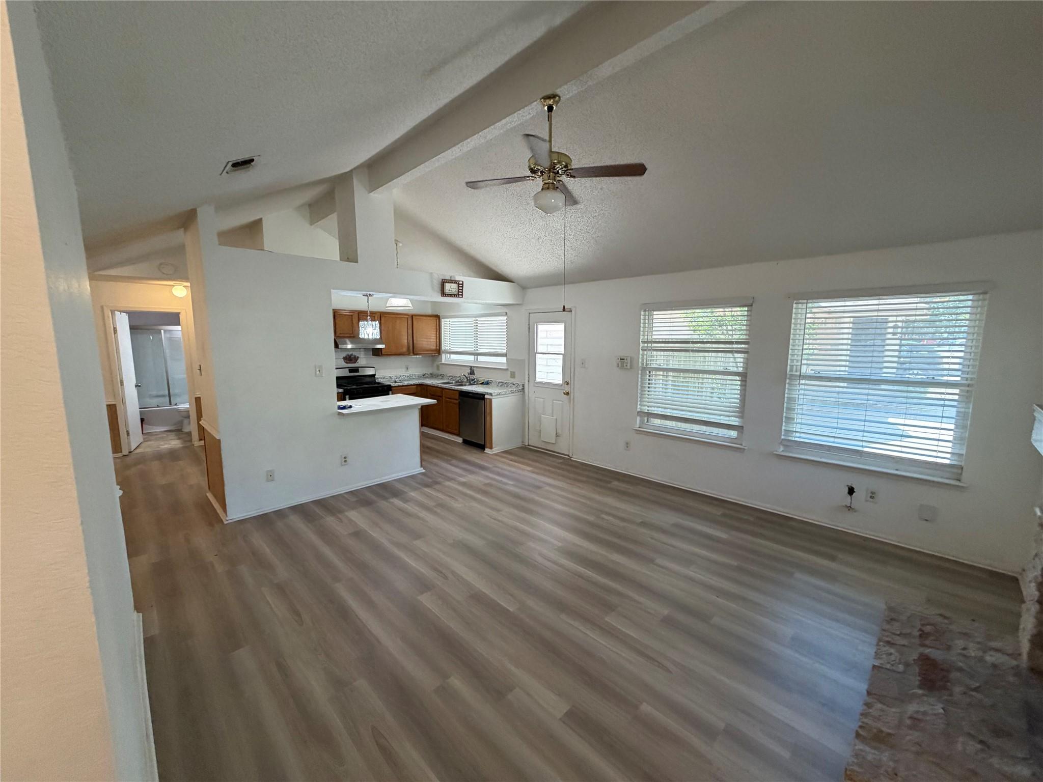 16821 Whitebrush LOOP — photo 3
