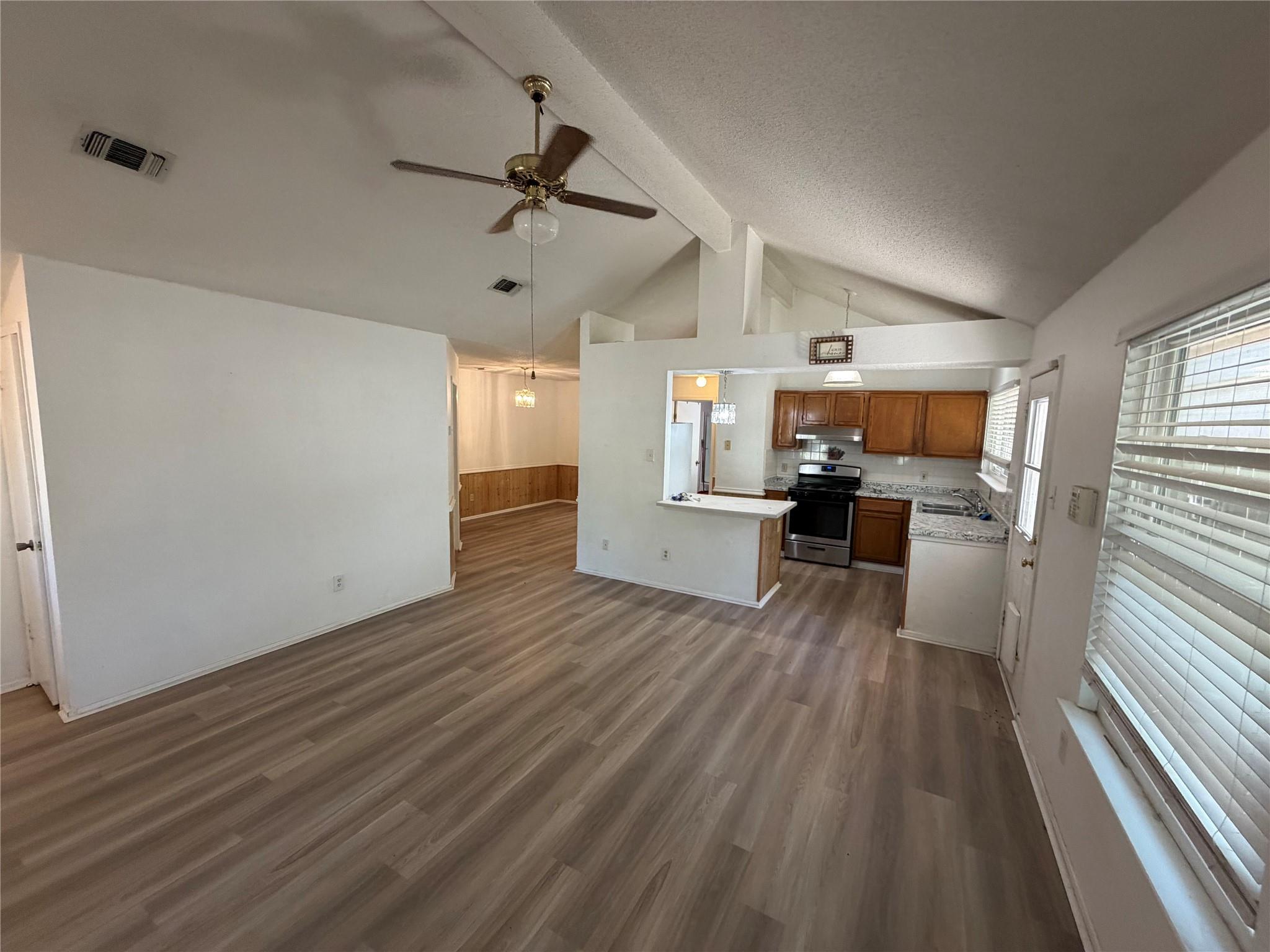 16821 Whitebrush LOOP — photo 4