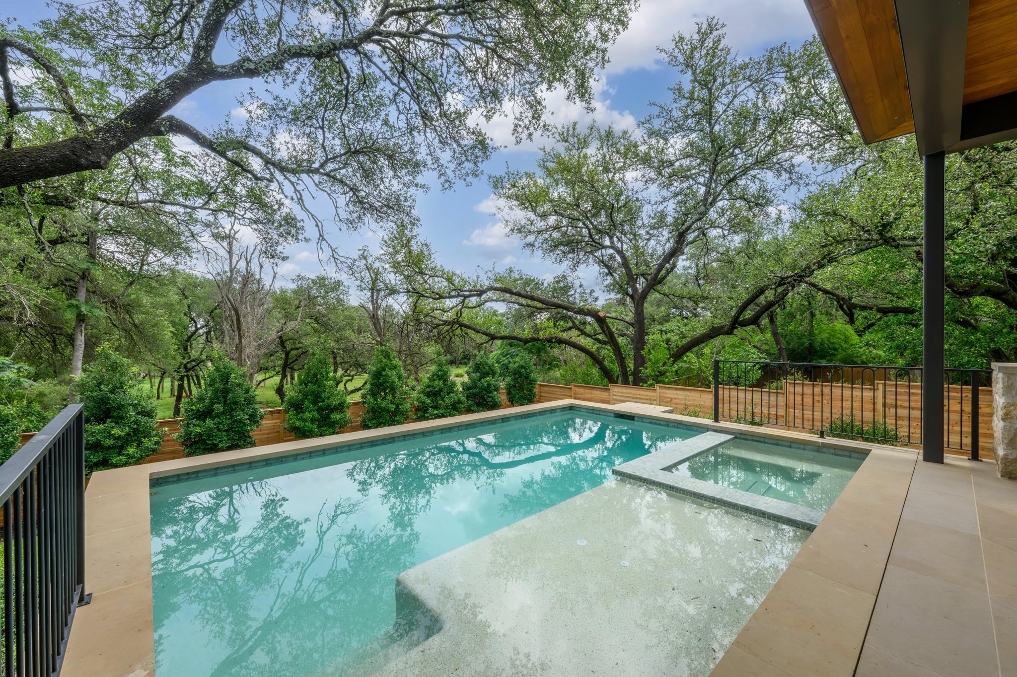 211 Westhaven DR