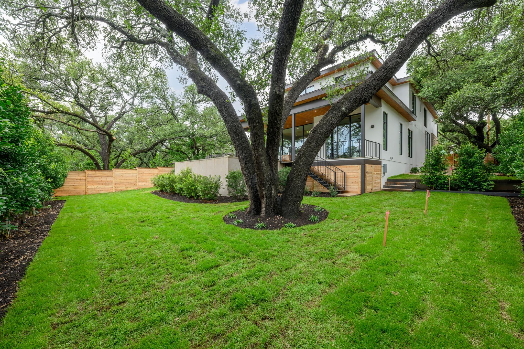 211 Westhaven DR — photo 5