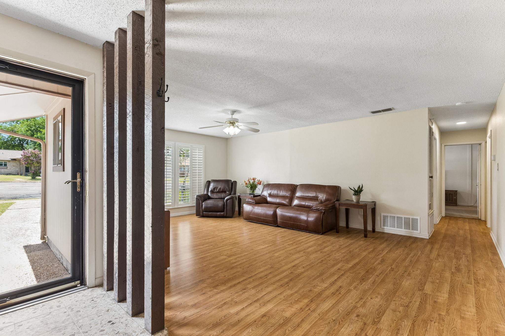 1508 Glen Burnie DR — photo 4