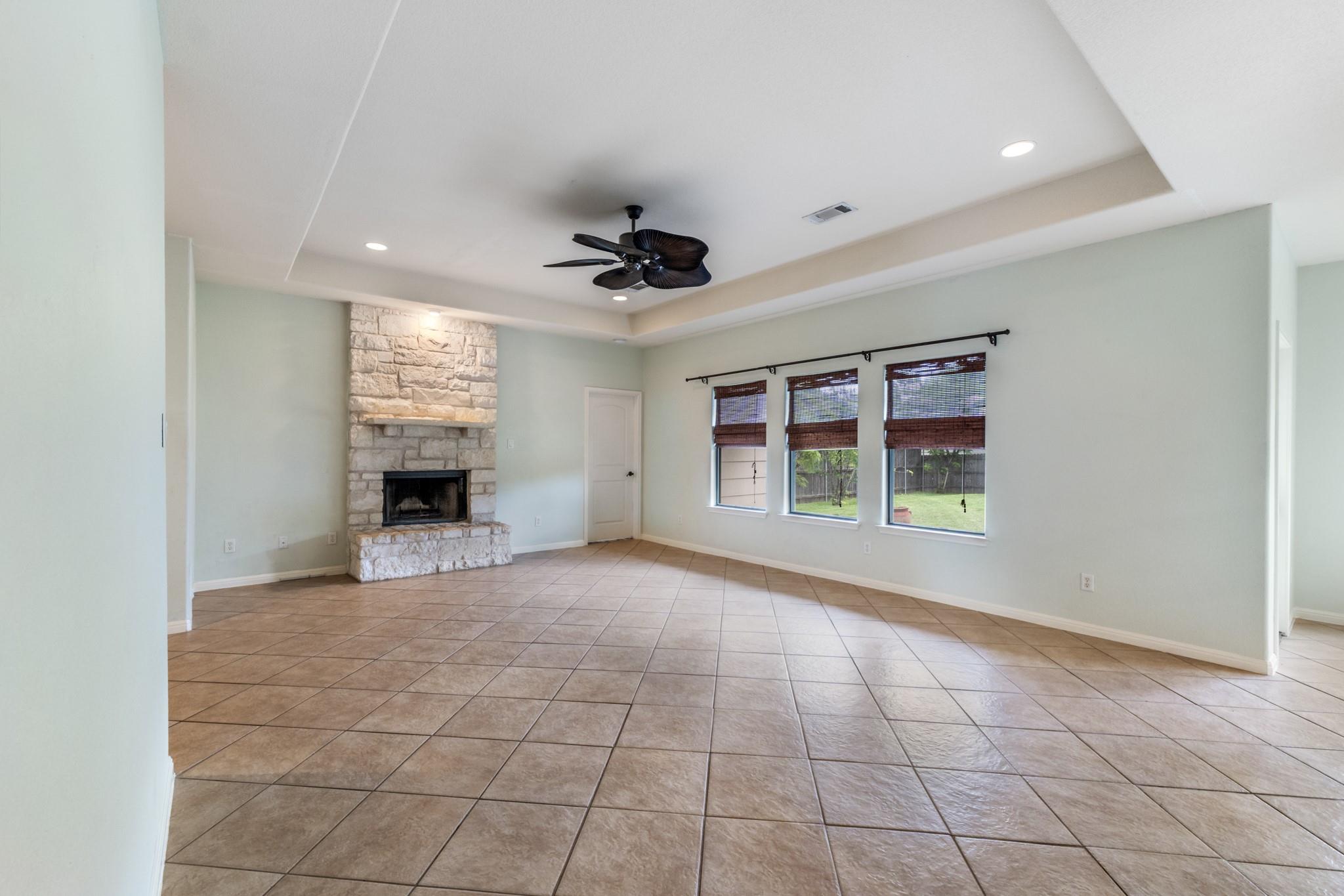 14900 Longbranch DR — photo 4