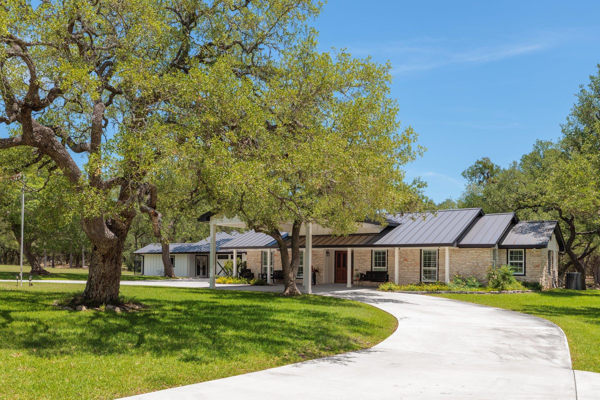 10229 Oliver DR — photo 3