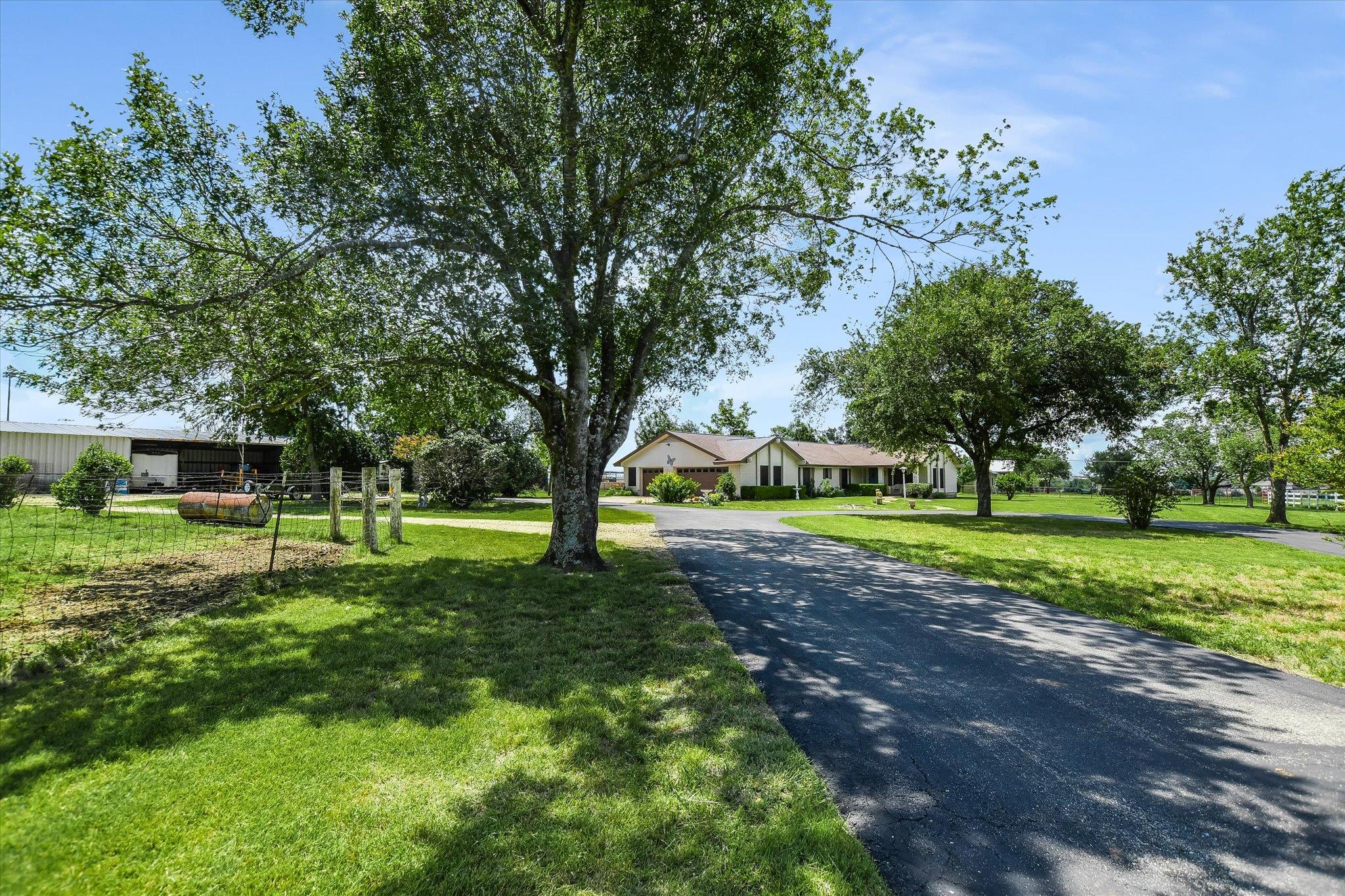 7 Brenda LN — photo 3
