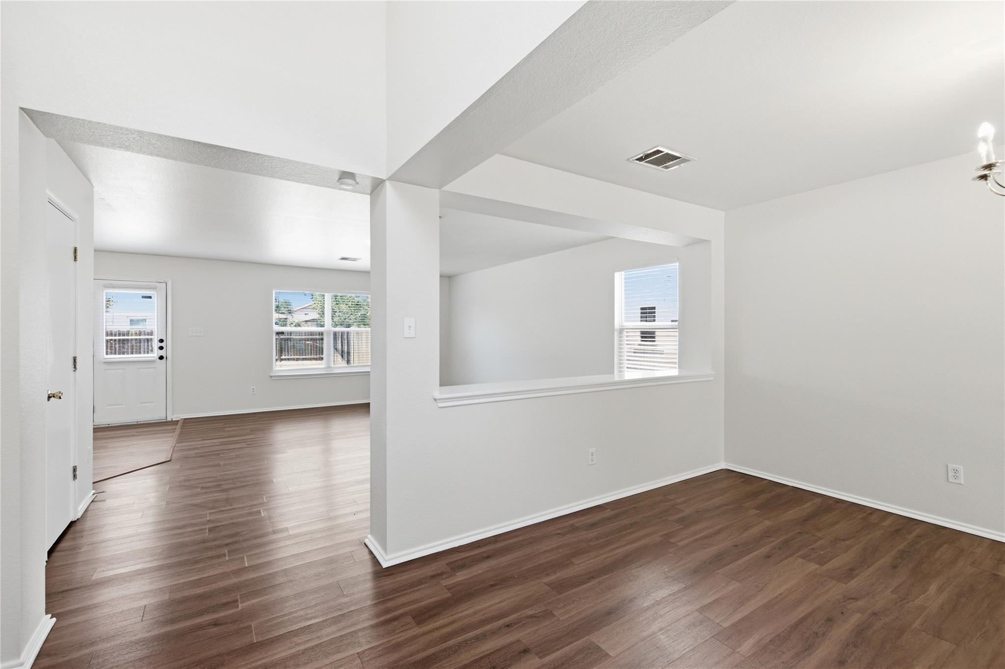 18120 Topsail ST — photo 4