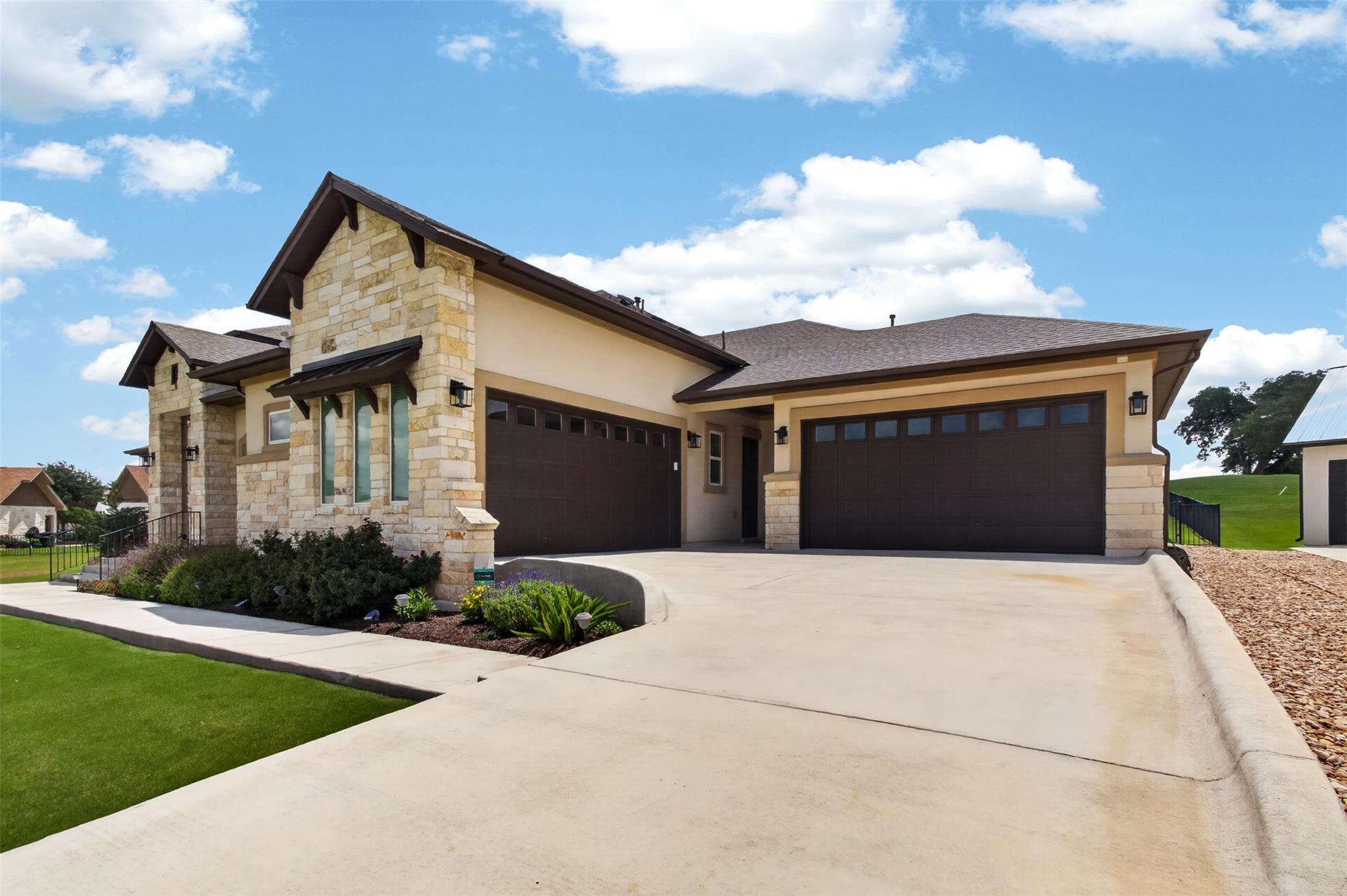104 Far Meadow DR — photo 3