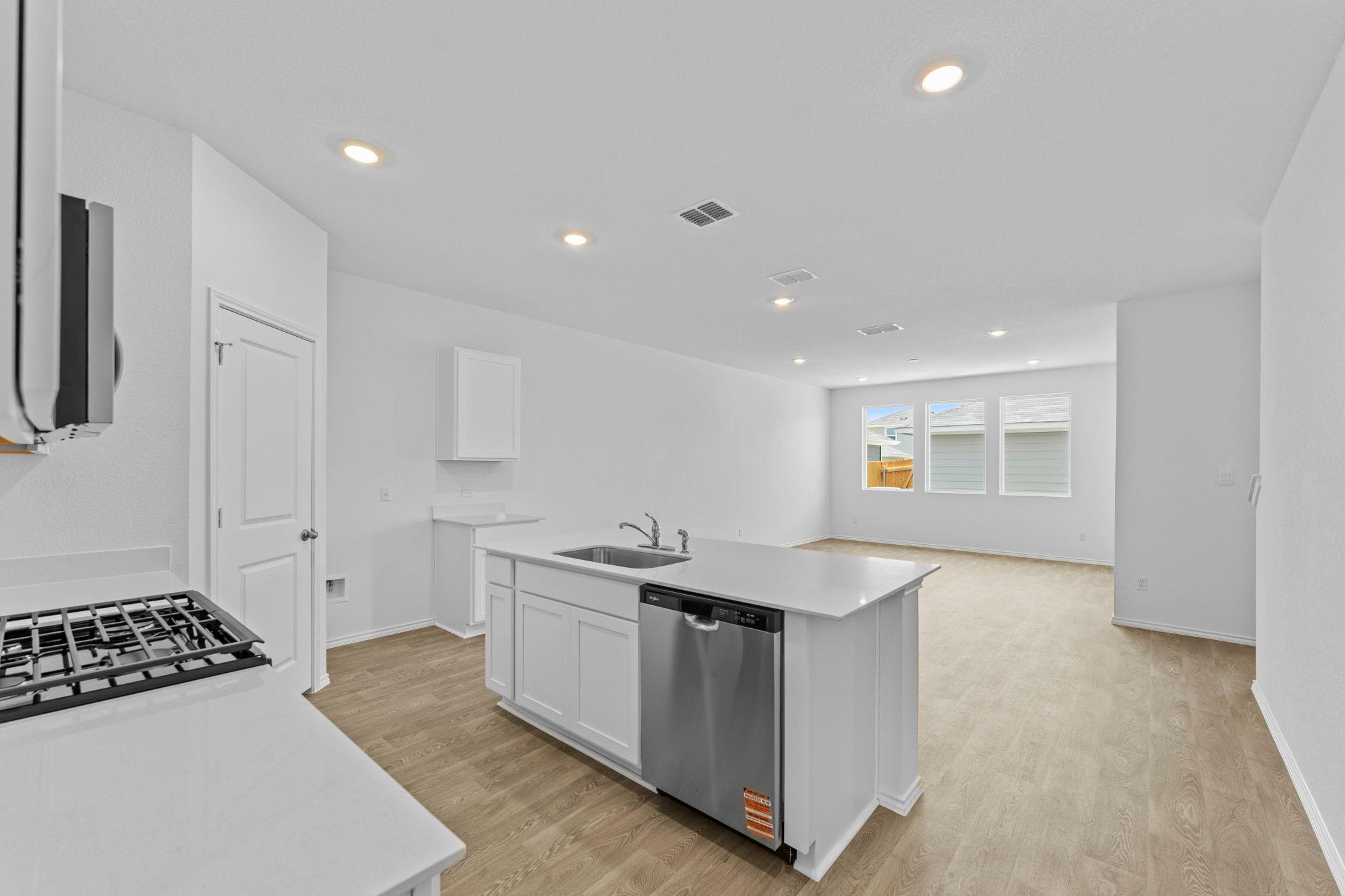 308 Nizao LN — photo 4