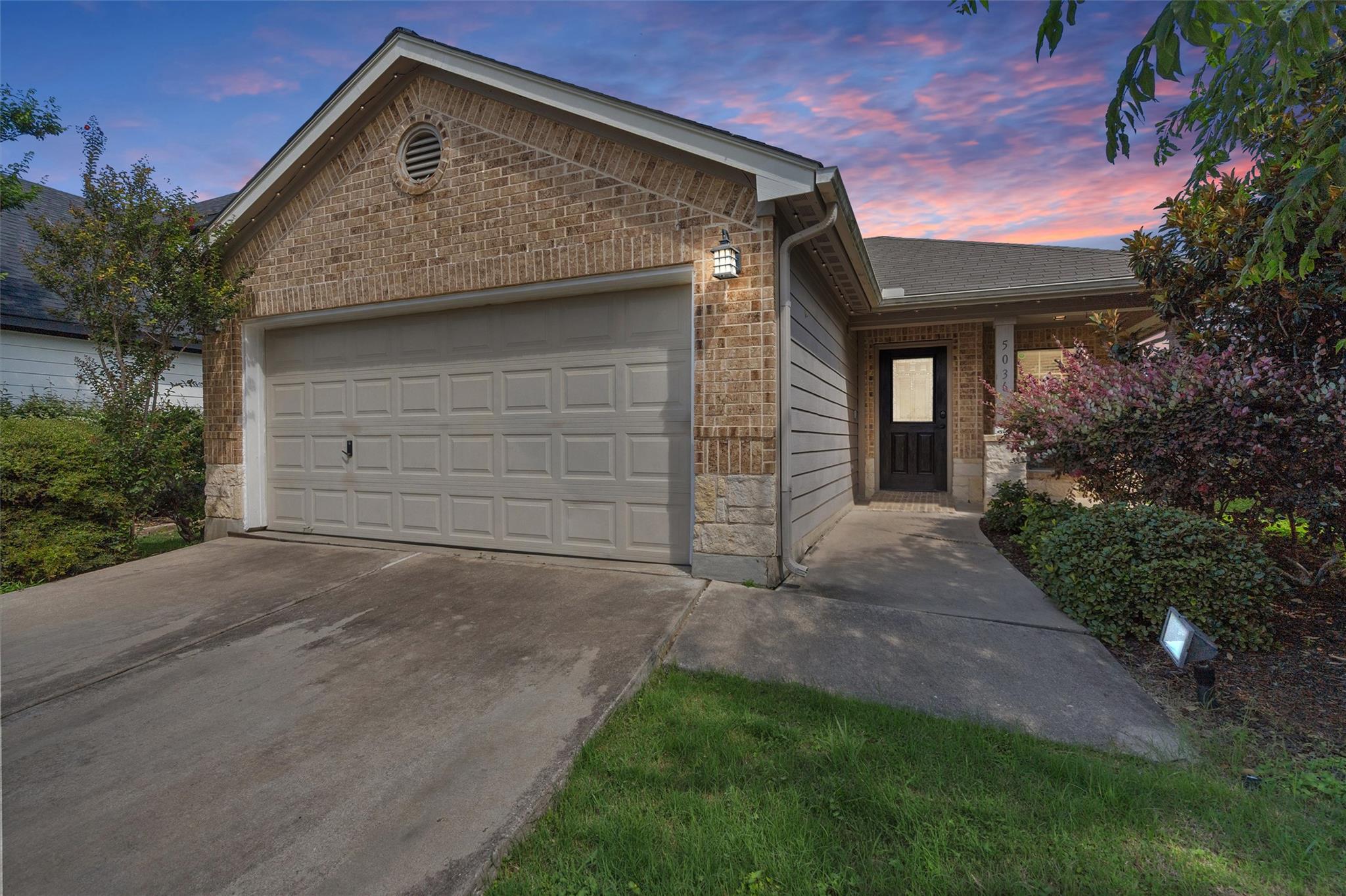 5036 Lexington Meadow LN — photo 3