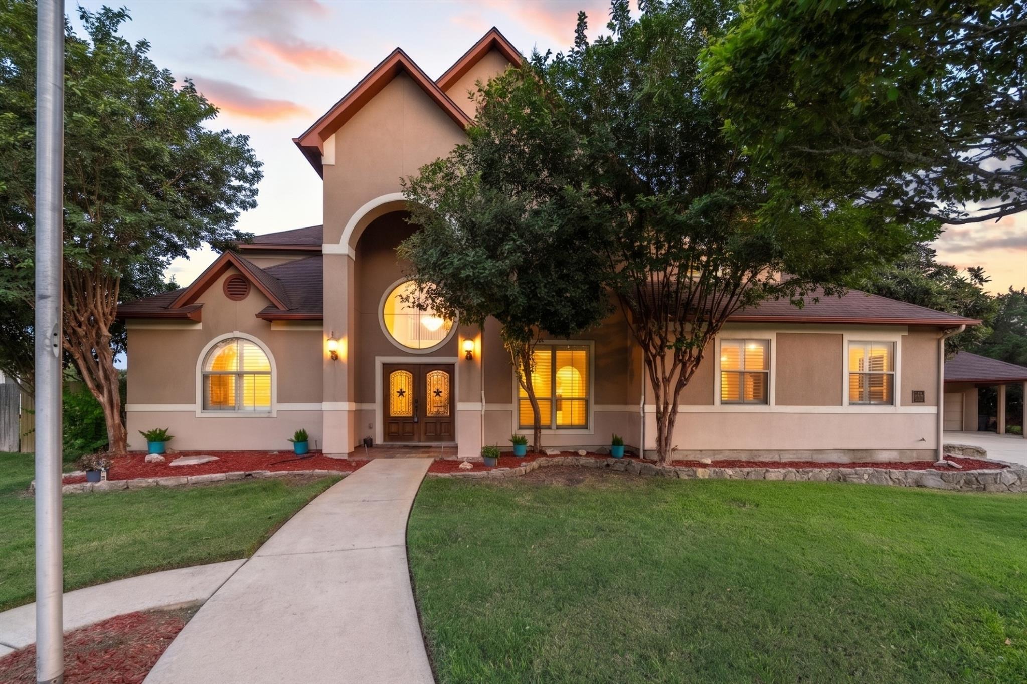 17 Horseshoe CT