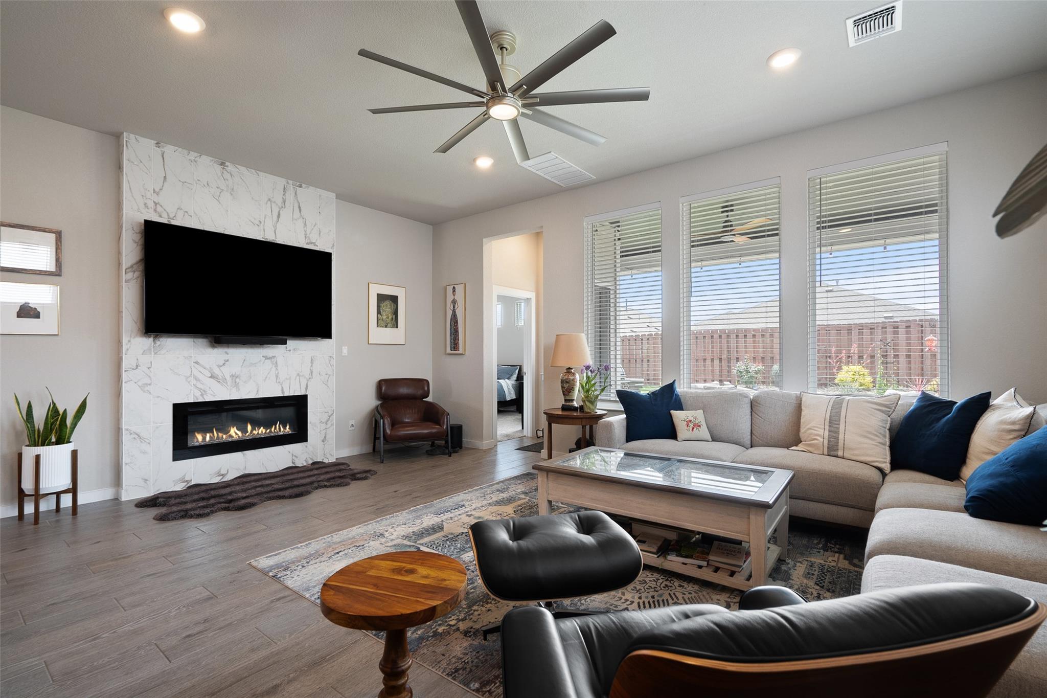 1112 Bluewood BND — photo 4