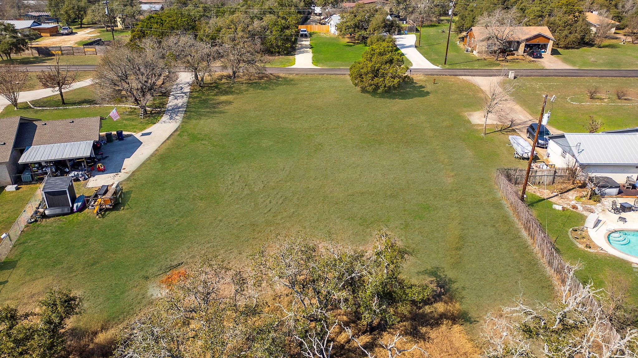 201 Retha DR — photo 3