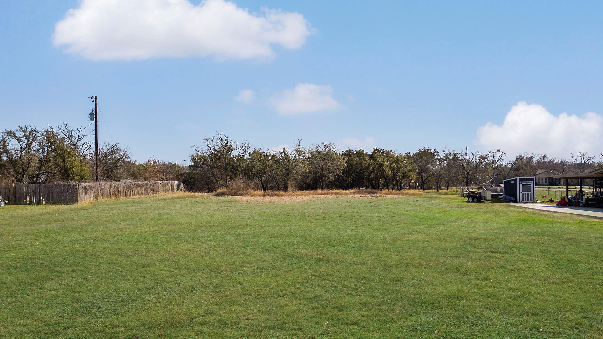 201 Retha DR — photo 4
